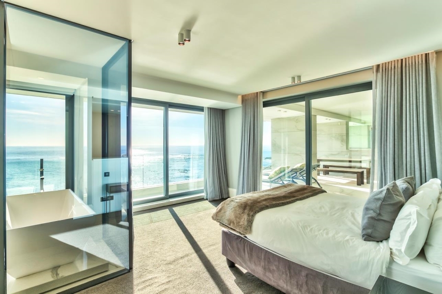 5 Bedroom Property for Sale in Bantry Bay Western Cape